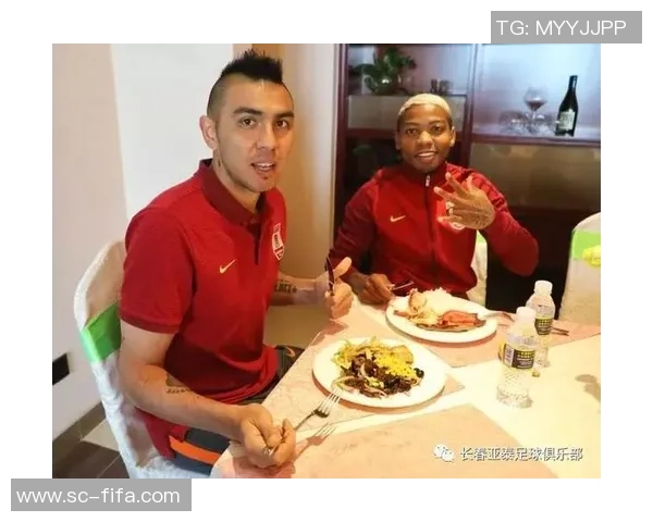 韩国足球明星聚餐揭秘他们的饮食习惯与健康秘诀